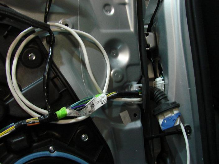 wire_running19_by_Fourthmeal.jpg