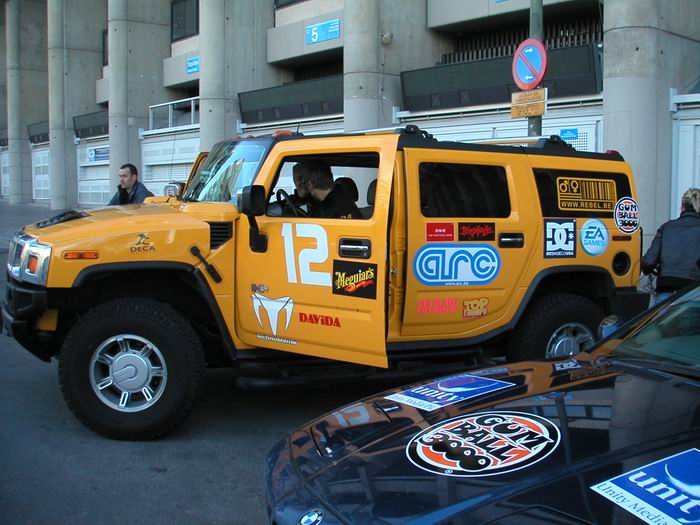 20040506-1005-gumball2004-hummer01-lr.jpg