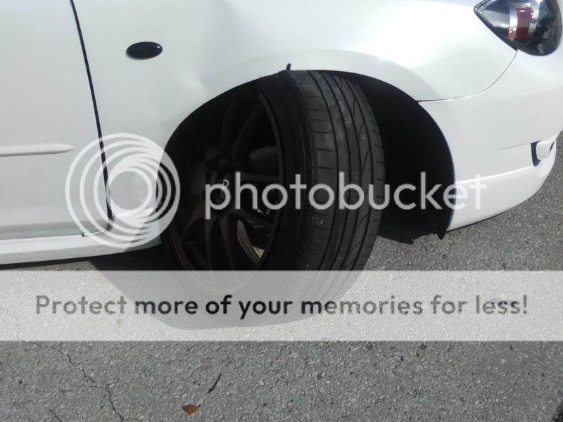 fuckedcar.jpg