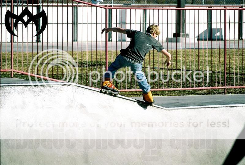 FH000024psLarge.jpg