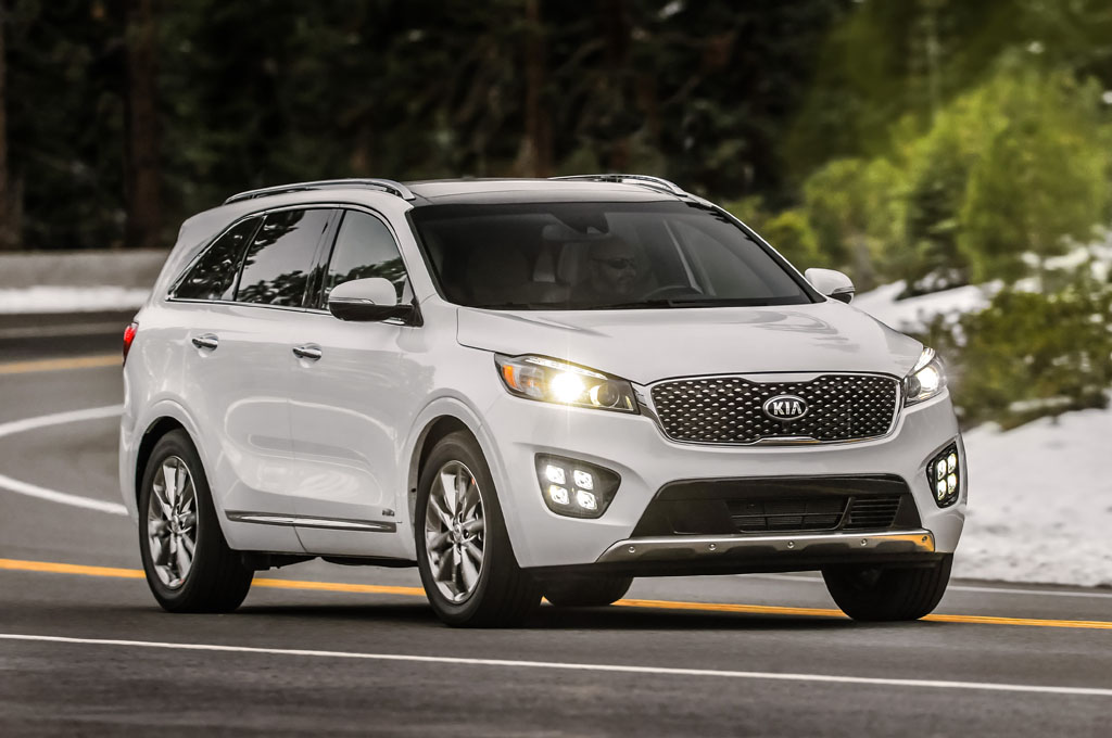 2017-Kia-Sorento-Front-Three-Quarter.jpg