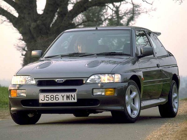 1992-Escort-RS-Cosworth-3.jpg