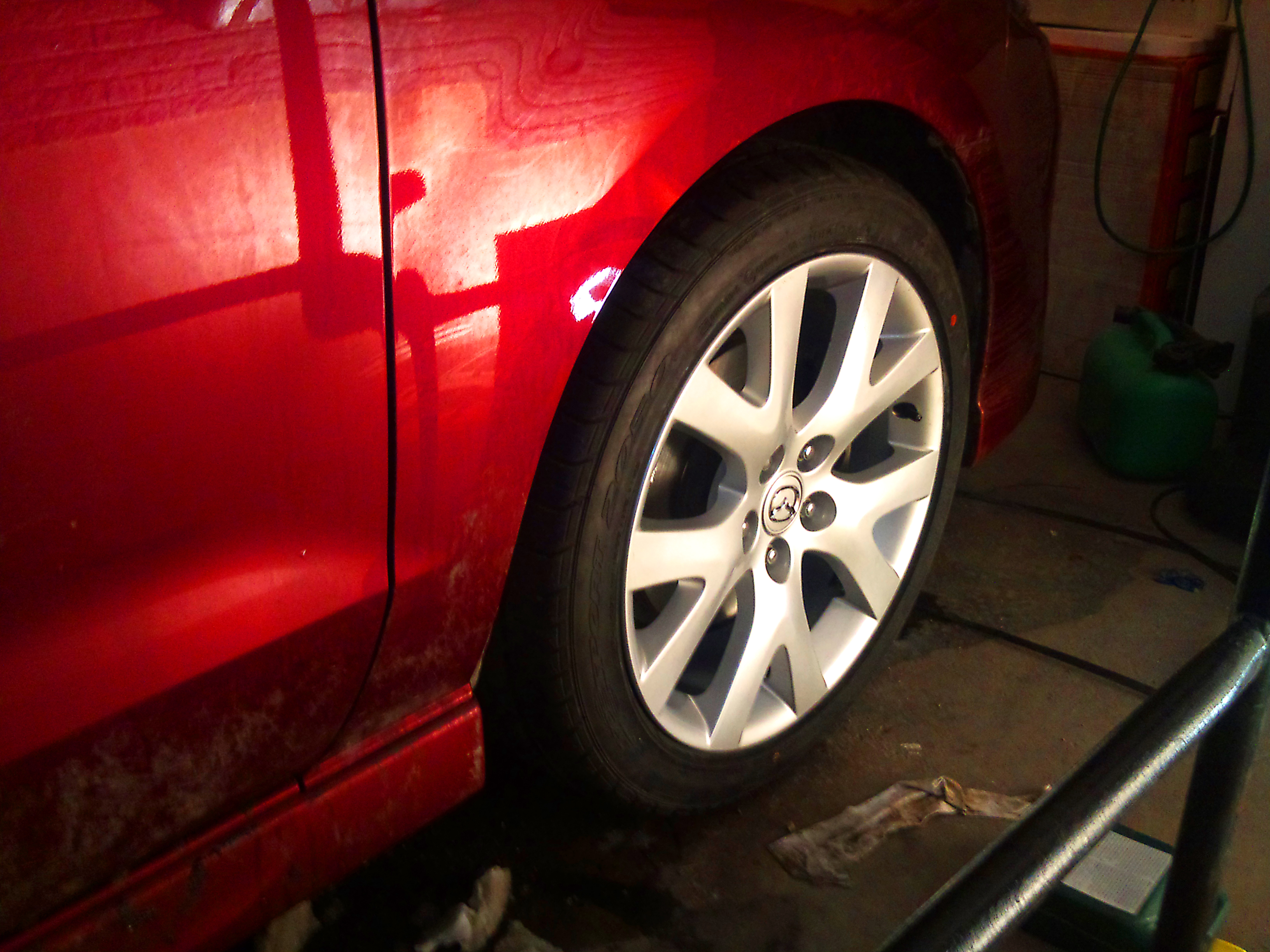 cx-7_wheel.jpg