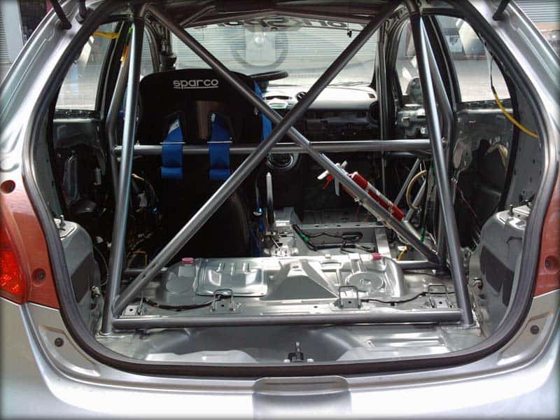 Mazda2inside.jpg