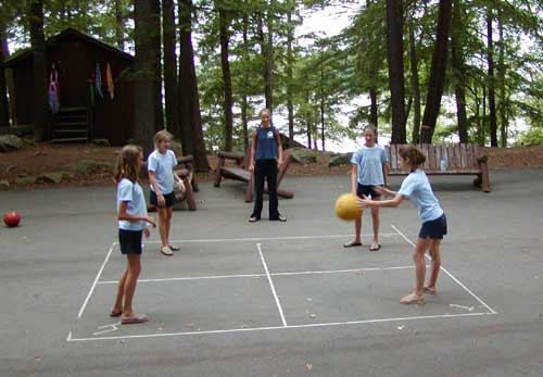 girls4square.jpg