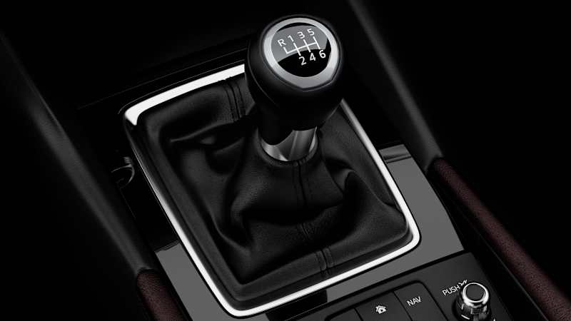 2017_Mazda3_interior_026.jpg